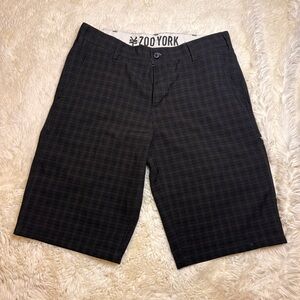 Zoo York Men's Dark gray/black Plaid Flat Front Shorts 34” waist 12” inseam